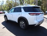 New 2025 Nissan Pathfinder SL image 5