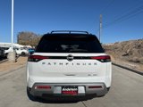 New 2025 Nissan Pathfinder SL image 5