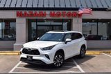 Used 2020 Toyota Highlander XLE image 2