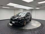 Used 2023 Toyota Highlander Bronze Edition image 3