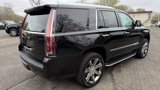 Used 2017 Cadillac Escalade Premium Luxury image 5