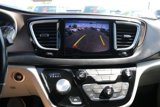Used 2018 Chrysler Pacifica Touring-L Plus image 3