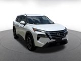 Used 2024 Nissan Rogue SV image 3