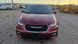 Used 2023 Chrysler Pacifica Touring-L image 3