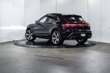 Used 2025 Porsche Macan image 3