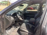 Used 2018 Nissan Pathfinder Platinum w/ Cargo Package image 5