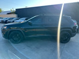 Used 2019 Jeep Cherokee Limited image 4