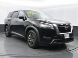 Used 2024 Nissan Pathfinder S image 2