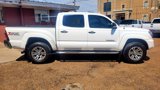 Used 2015 Toyota Tacoma 4x4 Double Cab image 3