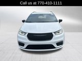 New 2025 Chrysler Pacifica Select image 2