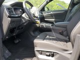 Used 2025 Volkswagen Atlas Cross Sport SE image 5