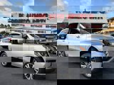 Used 2018 Nissan Pathfinder S image 2