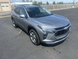 New 2025 Chevrolet Trax LT w/ Sunroof Package image 5