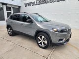 Used 2022 Jeep Cherokee Limited image 2