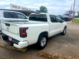 Used 2024 Nissan Frontier SV image 5