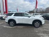 New 2025 Nissan Pathfinder SL image 2