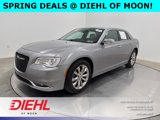 Used 2018 Chrysler 300 Limited w/ Safetytec Plus Group image 3