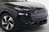 New 2025 Audi Q6 e-tron Prestige image 3