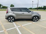 Used 2016 Kia Soul ! w/ Umber Package 1 image 4