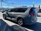Used 2022 Chrysler Pacifica Limited image 4