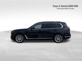 Used 2025 BMW X7 xDrive40i w/ Premium Package image 2