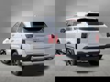 New 2025 Kia Sorento EX image 4