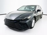 Used 2025 Toyota Camry LE image 3