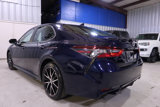Used 2021 Toyota Camry SE w/ Convenience Package image 3