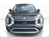 New 2025 Mitsubishi Outlander SE image 2
