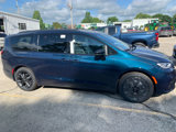 New 2025 Chrysler Pacifica Limited image 4