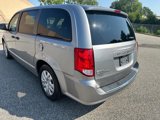 Used 2019 Dodge Grand Caravan SE w/ UConnect Hands-Free Group image 5
