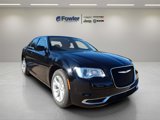 Used 2023 Chrysler 300 Touring w/ Safetytec Plus Group image 5