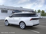 New 2025 Lincoln Navigator Reserve image 4