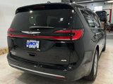 New 2025 Chrysler Pacifica Select image 4