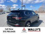 New 2025 Mitsubishi Outlander SE image 3
