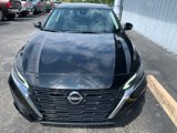Used 2023 Nissan Altima 2.5 SV image 2