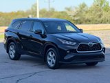 Used 2020 Toyota Highlander LE image 3