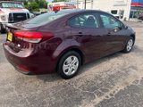 Used 2017 Kia Forte LX image 3