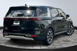 Used 2024 Kia Carnival EX image 2