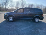 Used 2015 Chrysler Town & Country Touring w/ Driver Convenience Group image 4