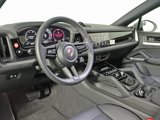 Used 2025 Porsche Cayenne Coupe image 4