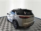 New 2025 Nissan Pathfinder Platinum image 3