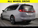 Used 2023 Chrysler Pacifica Touring-L w/ S Appearance Package image 5