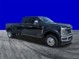 Certified 2025 Ford F450 Lariat w/ Lariat Ultimate Package image 2