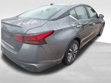 Used 2024 Nissan Altima 2.5 SV image 3