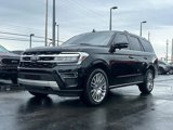 Used 2023 Ford Expedition Limited image 5