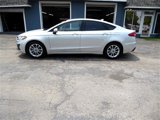 Used 2019 Ford Fusion SE image 2