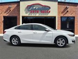 Used 2023 Chevrolet Malibu LT image 2