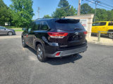 Used 2017 Toyota Highlander Limited Platinum image 5