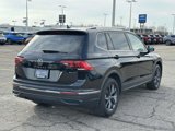 Certified 2022 Volkswagen Tiguan SE image 5